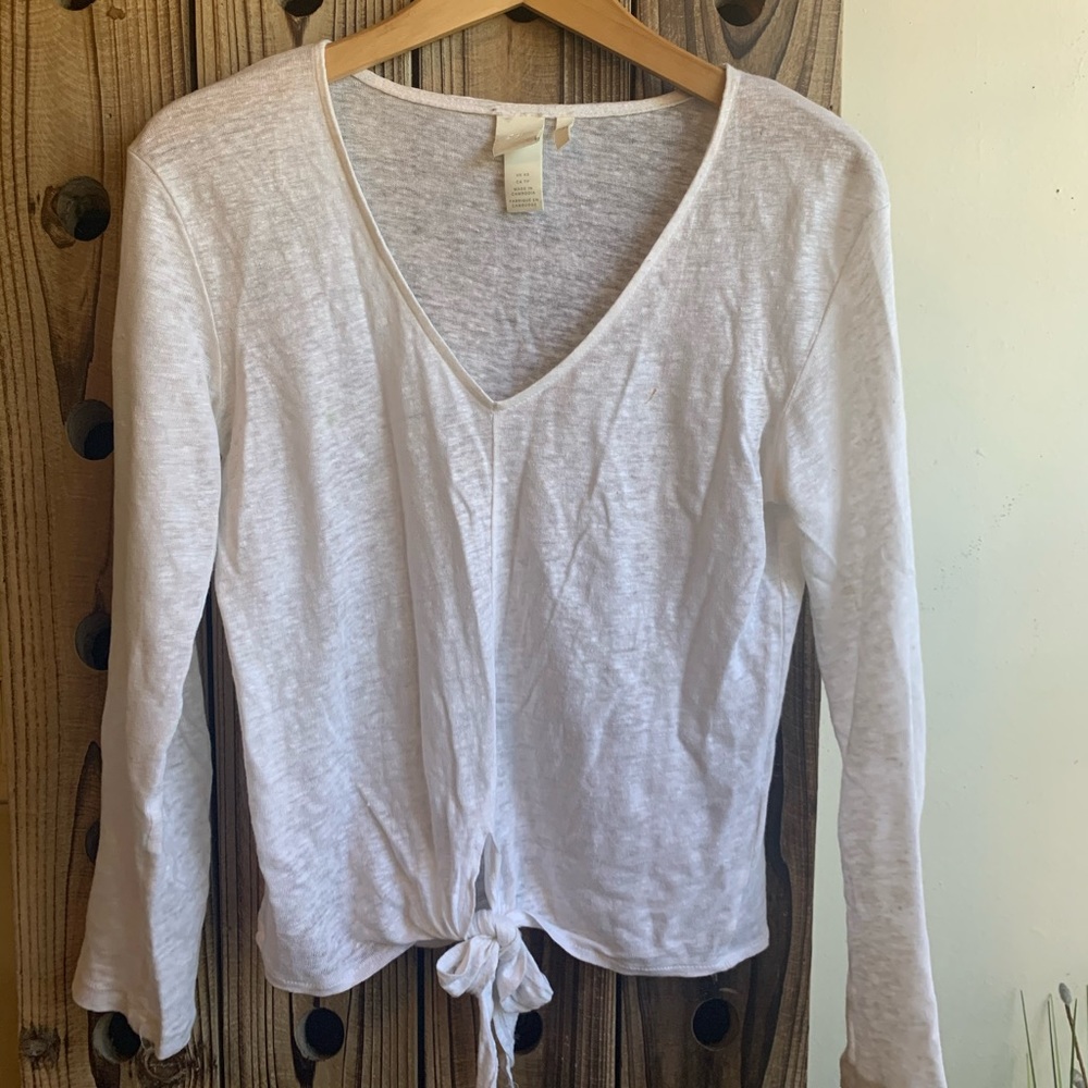 White slub front bottom knot top